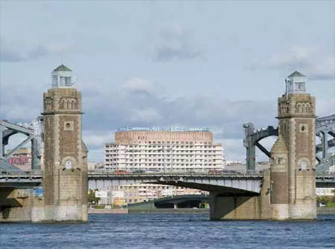 هتل اوختینسکایا سن پترزبورگ