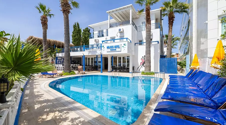 ماکس سی بیچ بدروم