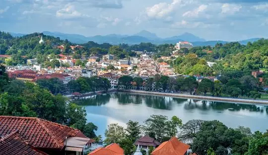 توپاز یا راندهول ریزورت کندی